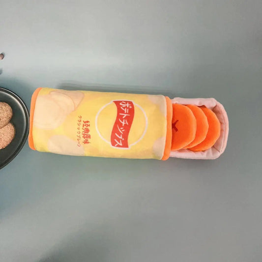 Bowl of dry kibble and wet pet food side by side, showing texture and freshness.